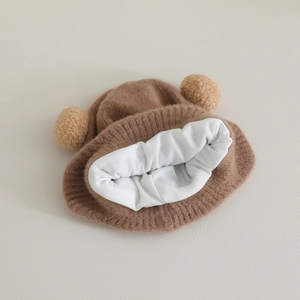 Winter knit baby bear hat with double pom-poms and warm lining for toddlers