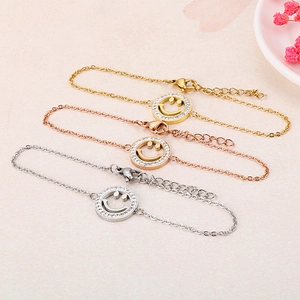 Smiley-Gesicht Armband Damen Titanstahl Zirkon Eingelegt Rund Anhänger Mode Schmuck Mit Verstellbarer Kette