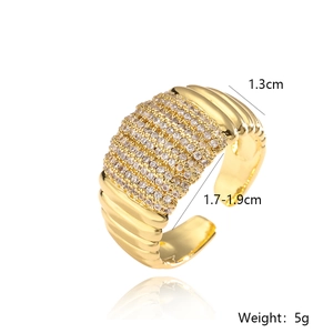 Size chart showing 1.3cm width and adjustable diameter of the gold zircon ring