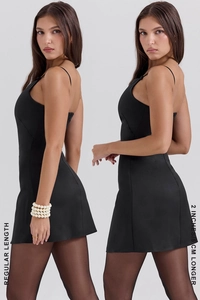 Comparaison de la longueur standard et de la version plus longue de 5cm de la robe noire