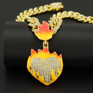 Hip Hop Flame Heart Pendant Necklace Alloy Rhinestone Luminous Enamel Iced Out Cuban Twist Chain Streetwear Jewelry