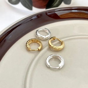 Minimalist 925 Sterling Silver Hoop Earrings With Twisted Texture Diagonal Pattern Huggie Earring For Women Elegant Style