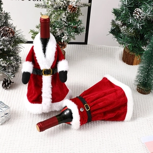 Housses de bouteilles de vin style Père Noël en velours rouge avec bordure en peluche