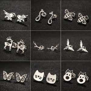 Stainless Steel Animal Stud Earrings Tiny Minimalist Hollow Bee Bird Deer Butterfly Cat DNA Wings Cartilage Jewelry For Women