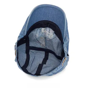 Innenansicht der blauen Jeansmütze mit Baumwollstoff und schwarzem Schweißband-Detail