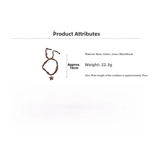 Détails du collier ethnique avec pendentif étoile en résine, perles en bois et cordon lin
