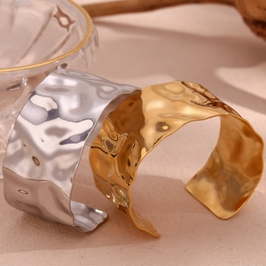 Chic 18K gold and silver plated hammered texture geometric open cuff bracelet set
