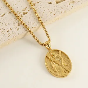 Collier en acier inoxydable plaqué or 18K avec pendentif ovale en relief 3D
