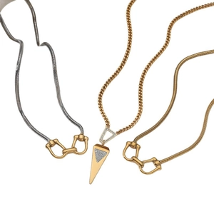 316L stainless steel geometric necklace set with horsebit design and crystal accents