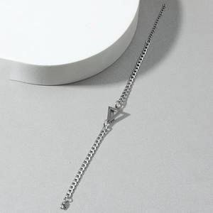 Bracciale a catena cubana in acciaio inossidabile argento con ciondolo a triangolo