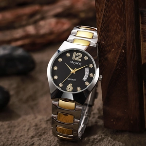 Waterproof two-tone tungsten steel men's watch with Roman diamonds and date on black dial