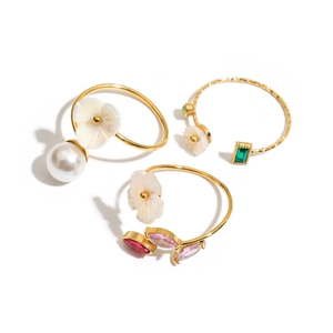 Luxury gold-plated adjustable ring set with pearls, shell flowers and gemstones