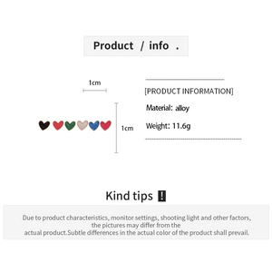 Detail specifications for heart-shaped alloy studs set including size and weight info