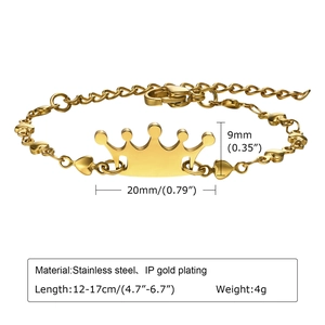 Detailed size and weight specs for the gold crown stainless steel bracelet with dimensions