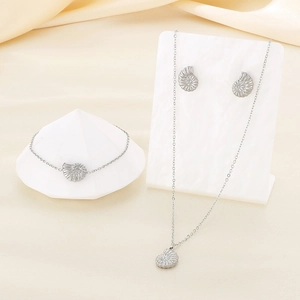 Minimalist silver stainless steel nautilus jewelry set with necklace bracelet and earrings