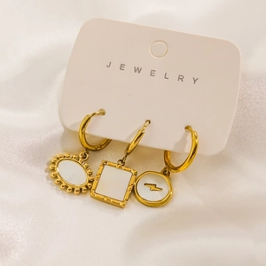 Set di tre paia di orecchini minimalisti in acciaio inox dorato 14K con conchiglia