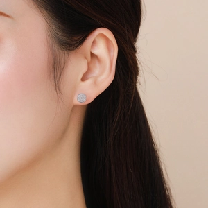 Élégantes boucles d'oreilles puces rondes en argent 925 avec diamants pavés