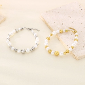 Bracelets élégants en perles d'eau douce avec perles dorées et argentées pour femmes