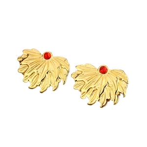 Vintage 18K gold-plated feather fan leaf earrings with elegant red stone inlay