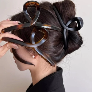 Grandes pinces à cheveux en écaille et noir mat pour coiffure épaisse
