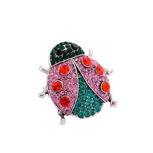 Spilla a forma di coccinella con cristalli rosa e rossi su base in metallo argento
