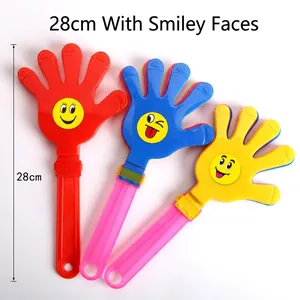 Mani giocattolo da 28cm in plastica colorata rossa, blu e gialla per feste ed eventi