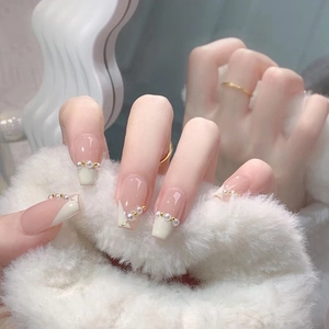 Elegant French Press On Nails With Artificial Pearl And Gold Beads Decoration Pink White Gradient Long Coffin False Nails For Women