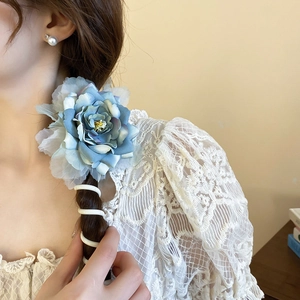 Élastique à cheveux spirale fleur bleue pour queue de cheval haute style d'été