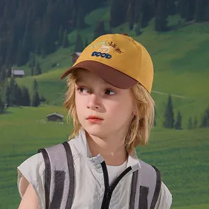 Kids color-block baseball cap featuring bear embroidery for outdoor sun protection