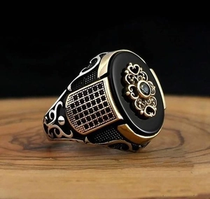 Men Vintage Signet Ring Alloy Black Oval Face Gold Hollow Pattern Ottoman Style Retro Jewelry For Male
