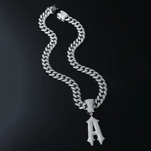 Collier chaîne cubaine argentée hip hop avec pendentif lettre A glacé pour homme