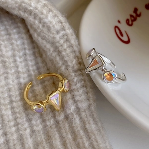 Adjustable S925 silver rings with geometric crystals on knit fabric and ceramic cup