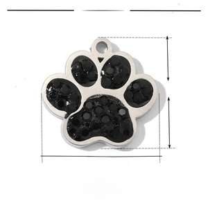 Technical view of paw pendant in stainless steel with black rhinestones and dimensions