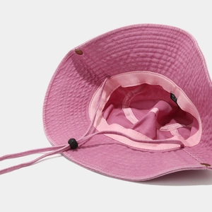 Pink hiking hat with heart embroidery, windproof drawstring and adjustable chin strap