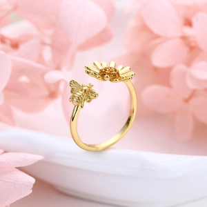 S925 sterling silver sunflower and honeybee open ring with yellow zircon accents