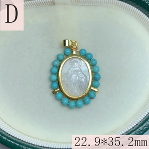 Détail du pendentif Vierge Marie en nacre avec perles turquoise et dimensions précises