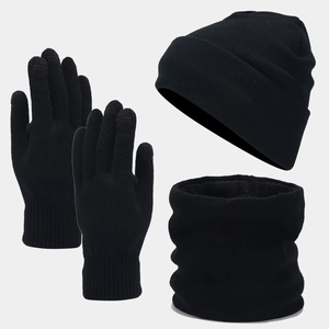 Set invernale da 3 pezzi con berretto in maglia nera, scaldacollo e guanti per protezione freddo