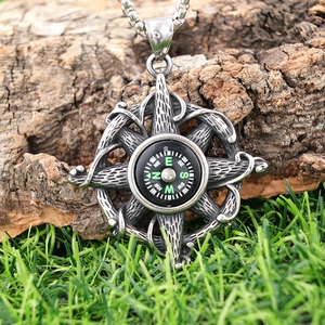 Vintage Stainless Steel Compass Pendant Necklace Functional Nautical Compass For Men Antique Silver Punk Adventure Jewelry