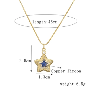 Collier minimaliste en or avec pendentif étoile en zircon bleu et spécifications