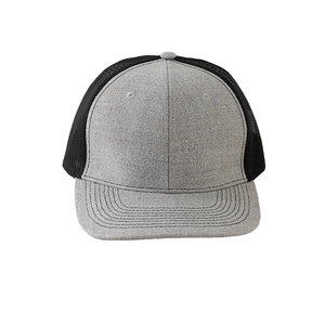 Casquette de camionneur classique grise et noire avec maille respirante et bord incurvé