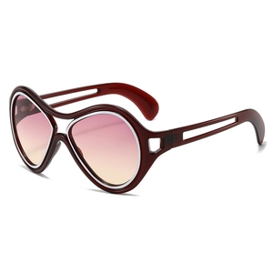 Fashionable wine red oversized wavy frame sunglasses with gradient lenses in a 45-degree view