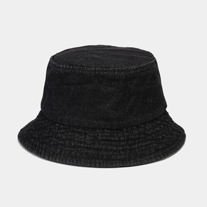 Klassischer schwarzer Denim Sonnenhut mit breiter Krempe, minimalistischer Fischerhut