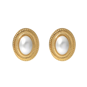 Elegant gold-tone geometric earrings with oval white pearls for a retro vintage style