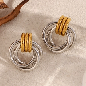 Boucles d'oreilles entrelacées bicolores en acier inoxydable plaqué or 18 carats et argent