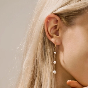 Boucles d'Oreilles Pendantes en Acier Inoxydable avec Perles d'Eau Douce pour Femmes Boucles d'Oreilles Élégantes avec Perles Baroques Or Argent