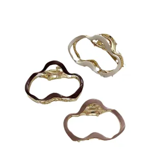 Irregular cloud-shaped wave hair claw clips in cream, dark coffee and mocha colors