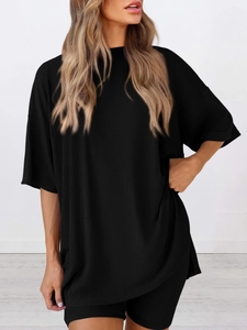 Damen Loungewear-Set in Schwarz mit Oversize-T-Shirt und gerippten Shorts für Sommer