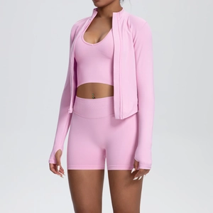 Ensemble de yoga rose 3 pièces avec veste zippée, brassière et short taille haute