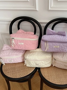 Trousse De Maquillage En Coton Matelassé Motif Floral Grande Capacité Organisateur De Voyage Avec Poignée À Nœud Style Doux