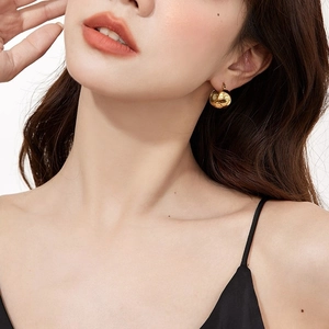 Minimalist 18K gold plated stainless steel C-shaped geometric hoop earrings for women